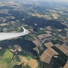 Flugwegposition um 13:53:49: Aufgenommen in der Nähe von Donau-Ries, Deutschland in 2008 Meter